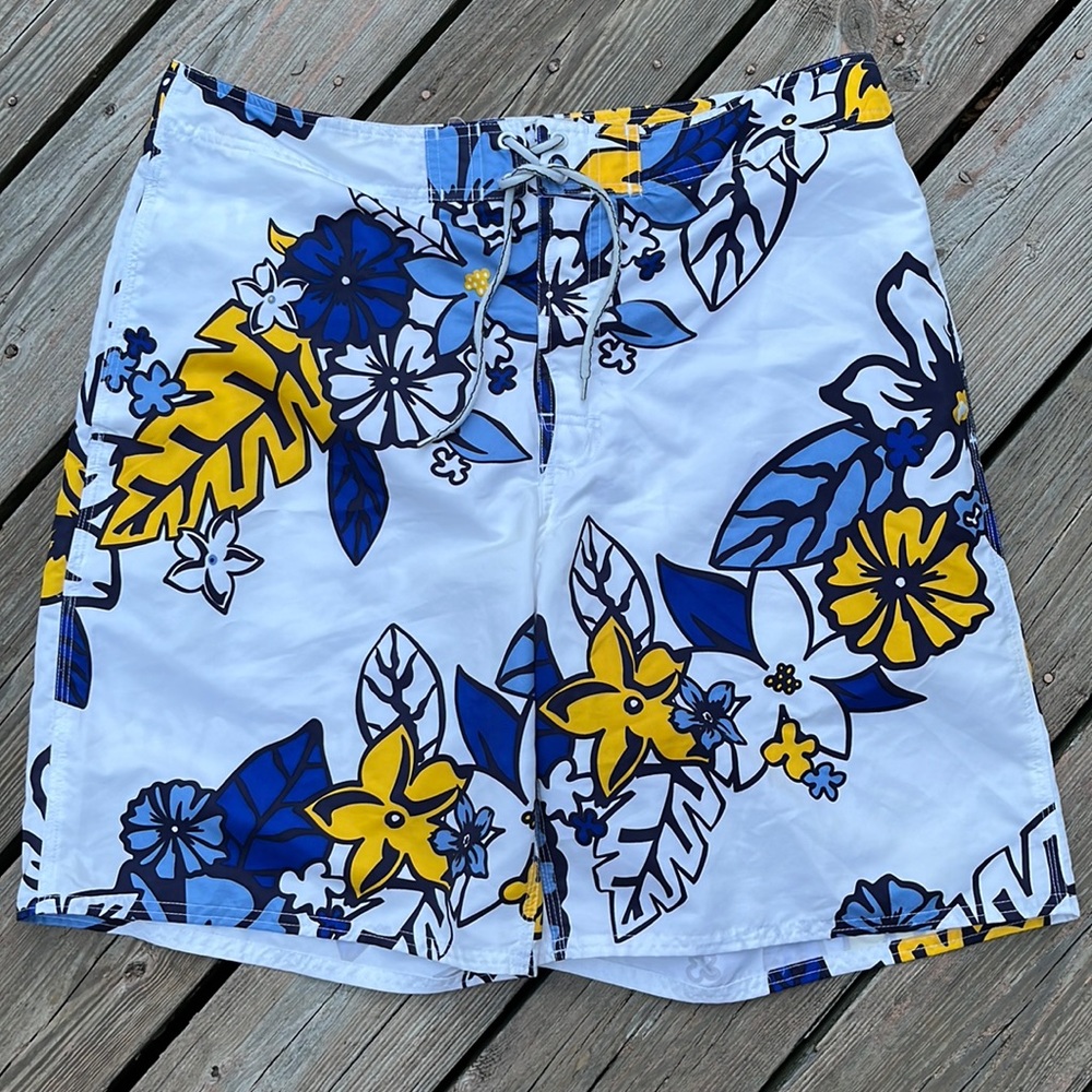 3/$25💜No Boundaries tropical swimsuit 36